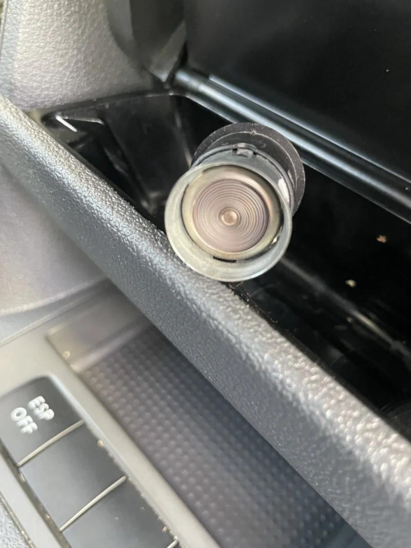 VW Touran Ван, снимка 9 - Автомобили и джипове - 52654491