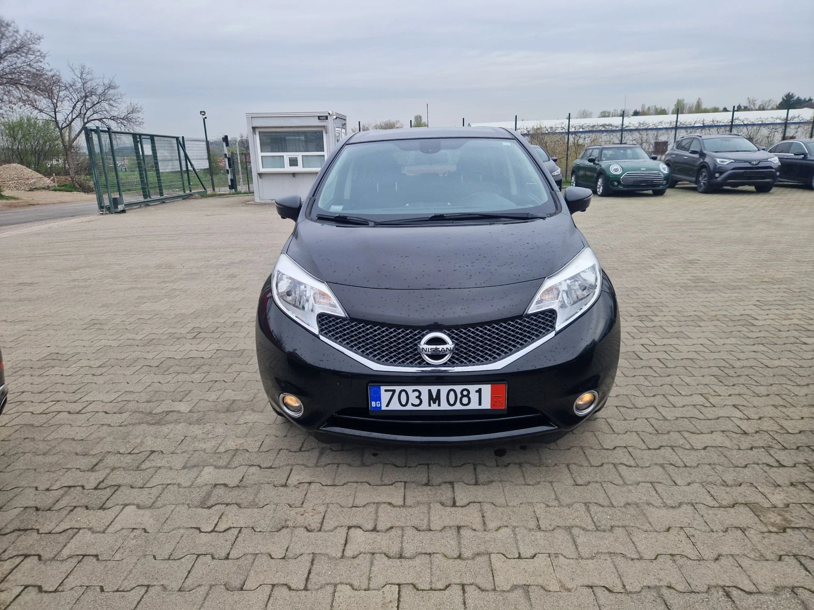 Nissan Note 1.2i avtomatik  - изображение 2
