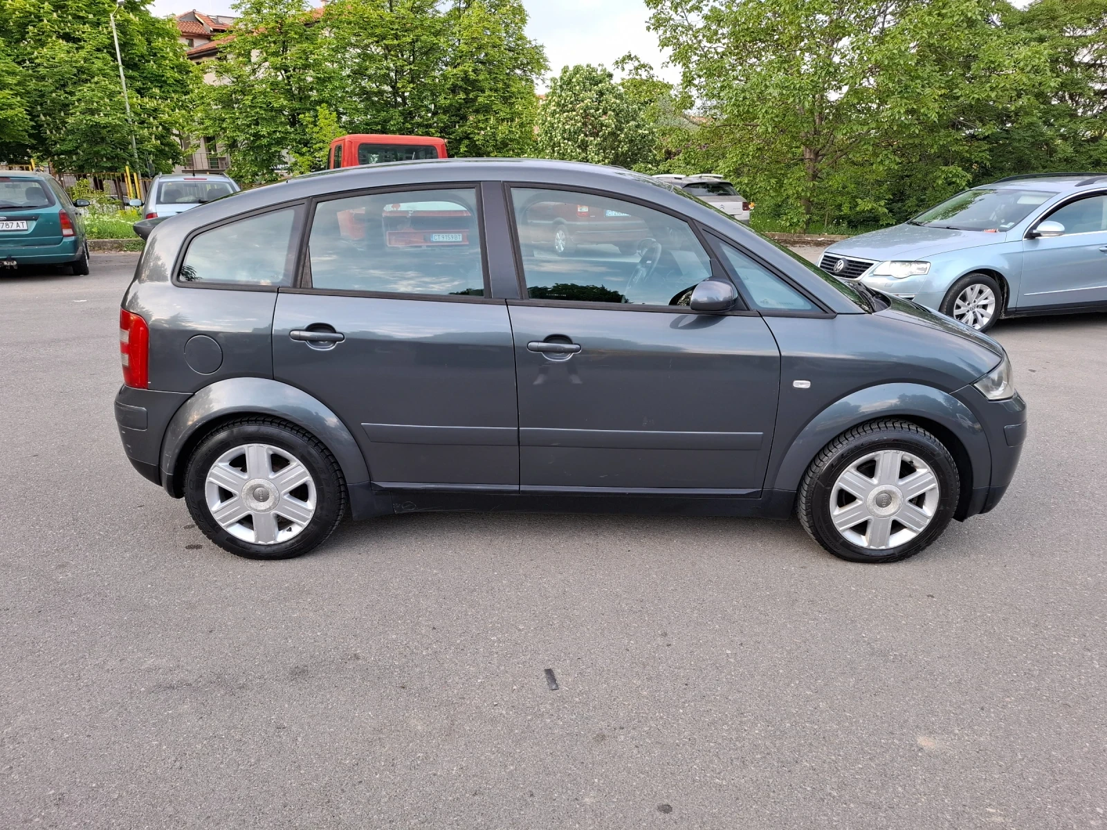 Audi A2 1.4 TDI 75к.с - изображение 4