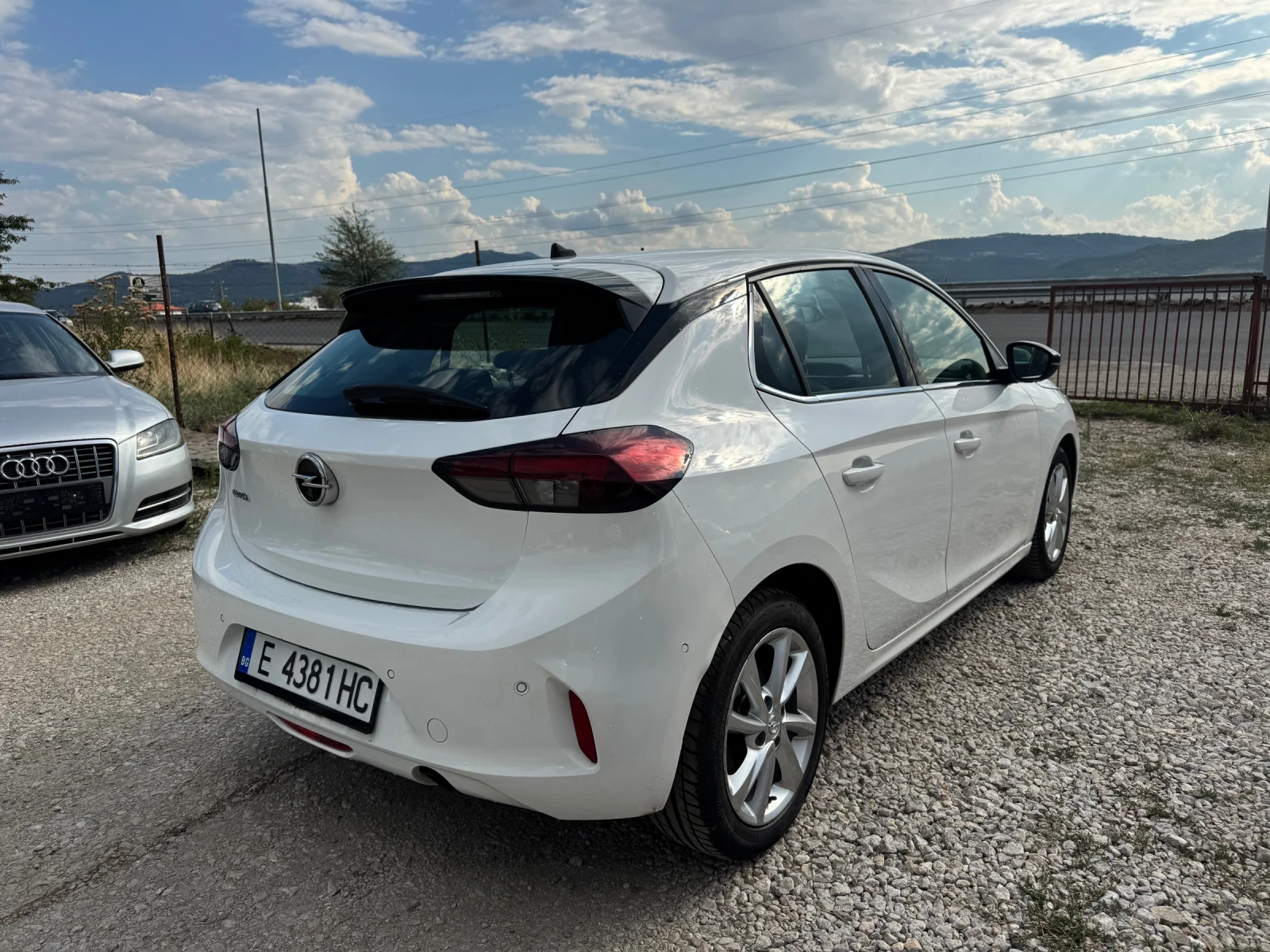 Opel Corsa 1.5CDTI Full led Digital - изображение 3