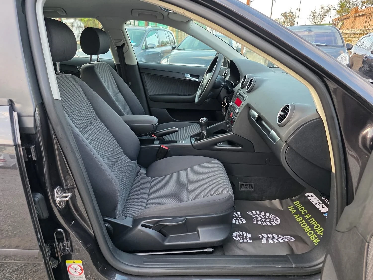 Audi A3 1.9TDI 105K.C. / КЛИМАТРОНИК / ТЕМПОМАТ - изображение 9