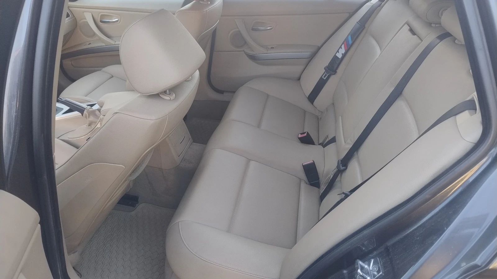 BMW 320  - изображение 9