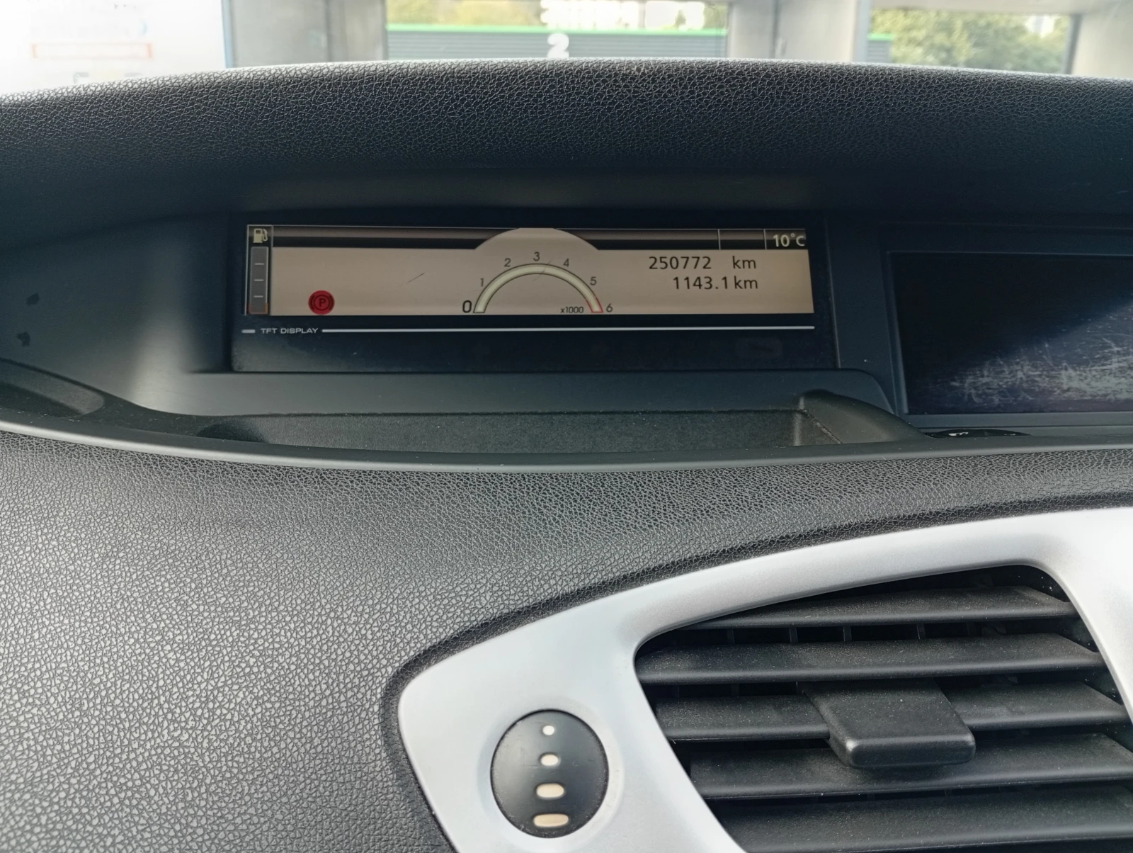 Renault Scenic  - изображение 8
