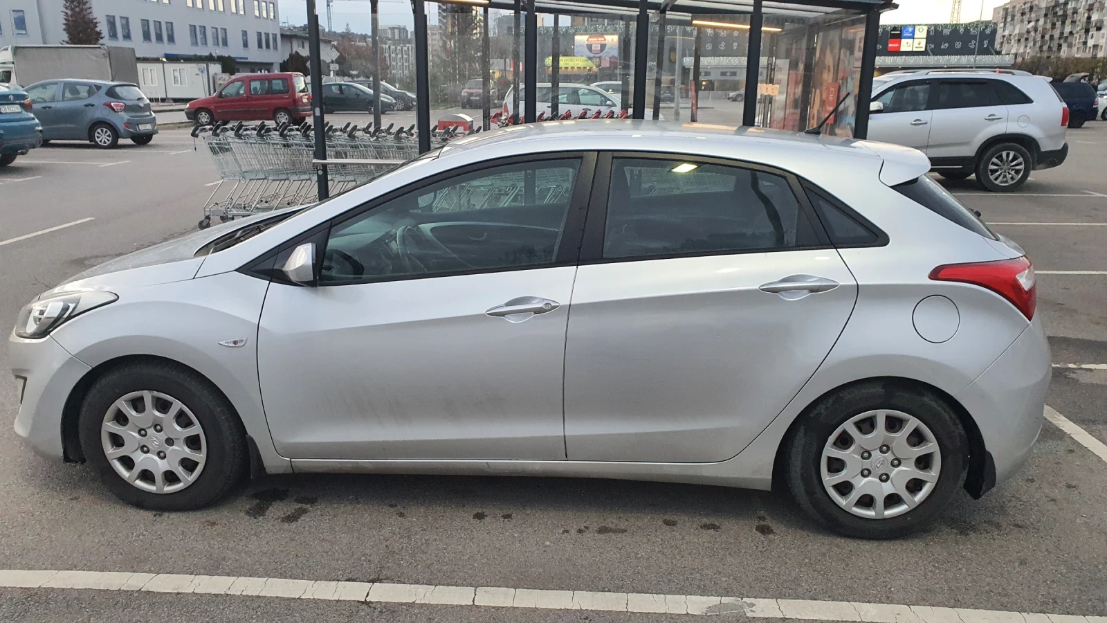 Hyundai I30 1.4 GAS 171 000km - изображение 3