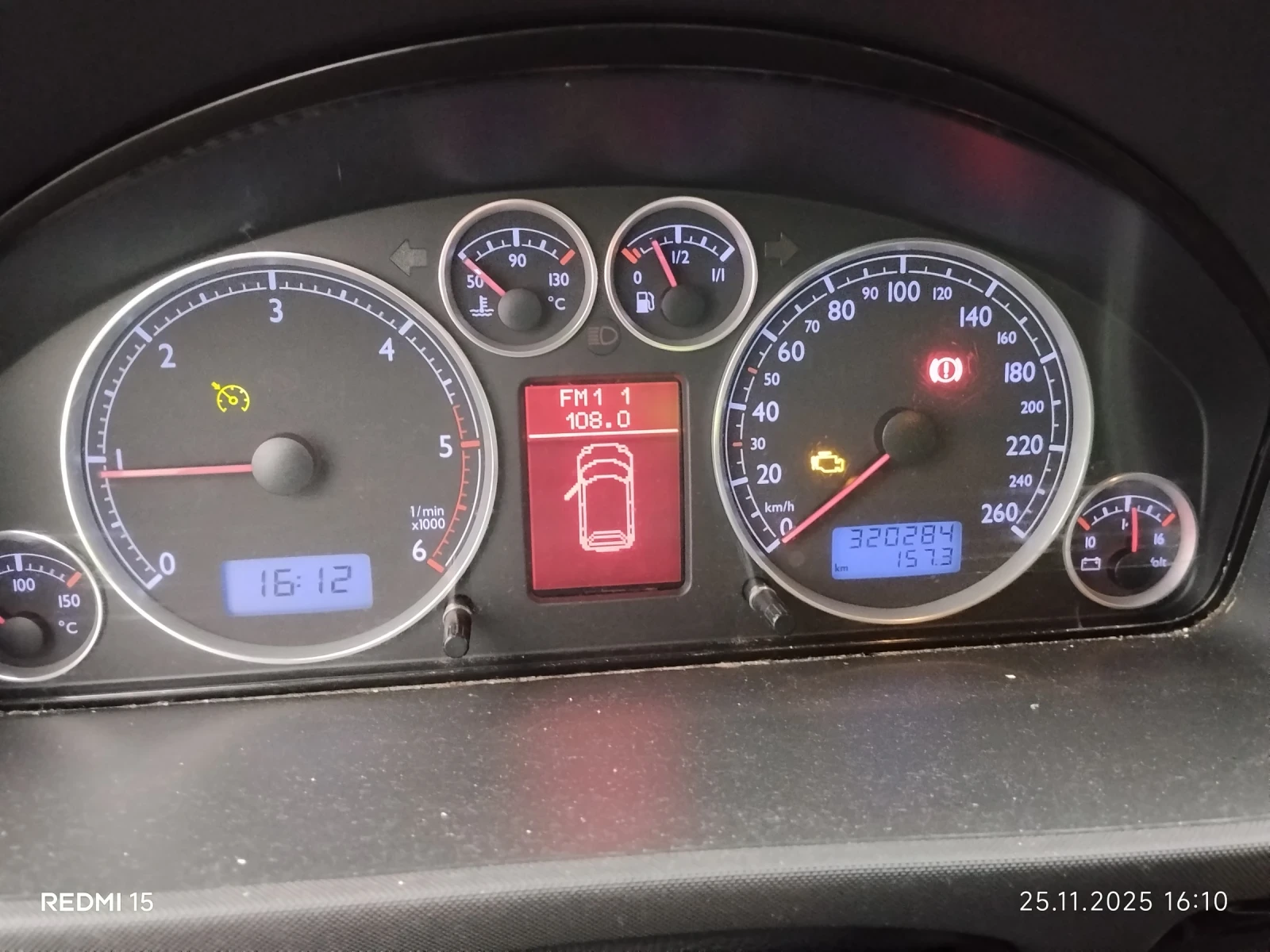 VW Sharan 2.0TDI - изображение 9