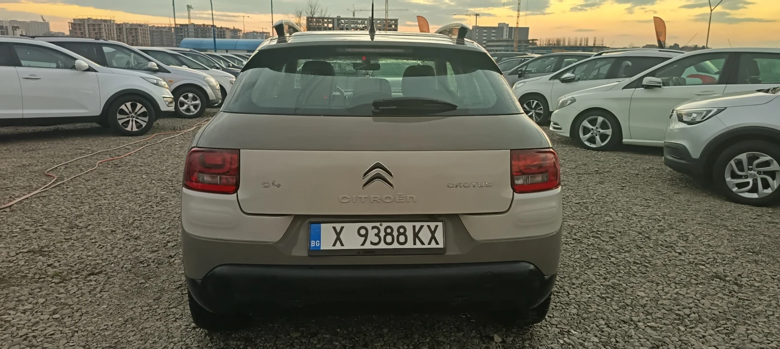 Citroen C4 Cactus 1.6HDI * EURO6 * ОБСЛУЖЕН  - изображение 4