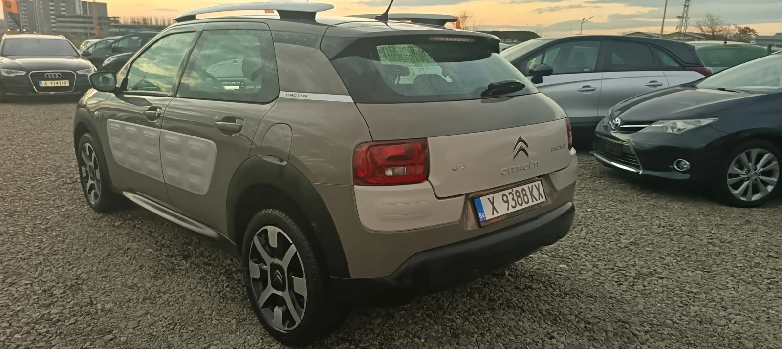 Citroen C4 Cactus 1.6HDI * EURO6 * ОБСЛУЖЕН  - изображение 5
