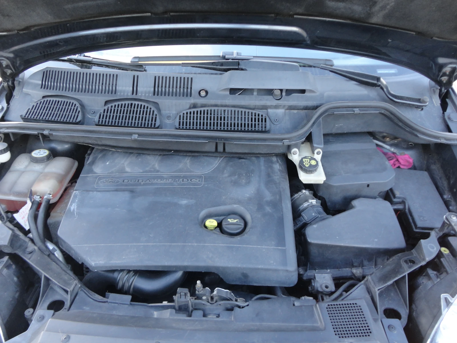 Ford C-max, снимка 17 - Автомобили и джипове - 53623911