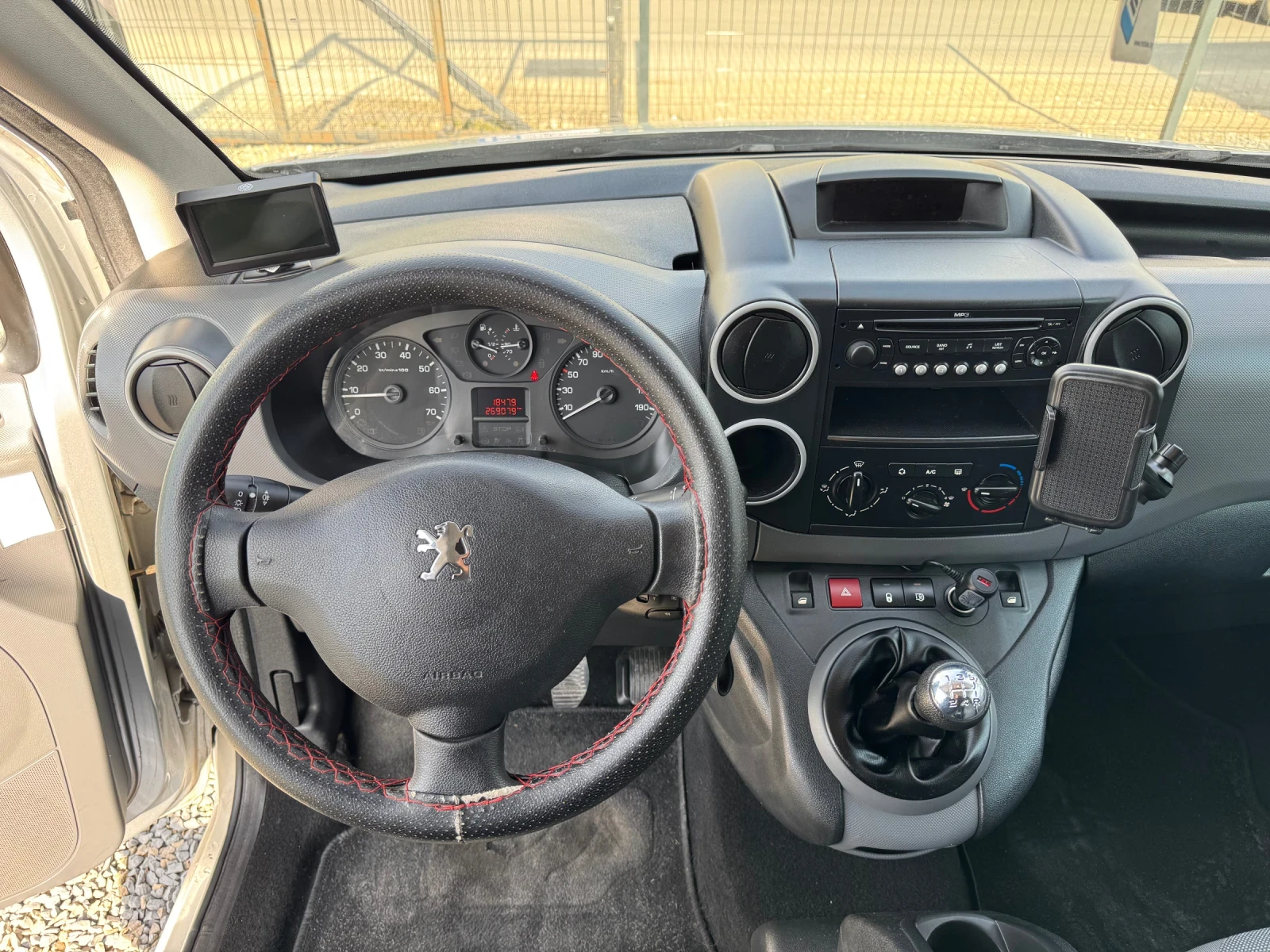 Peugeot Partner 1.6HDI 90hp - изображение 8