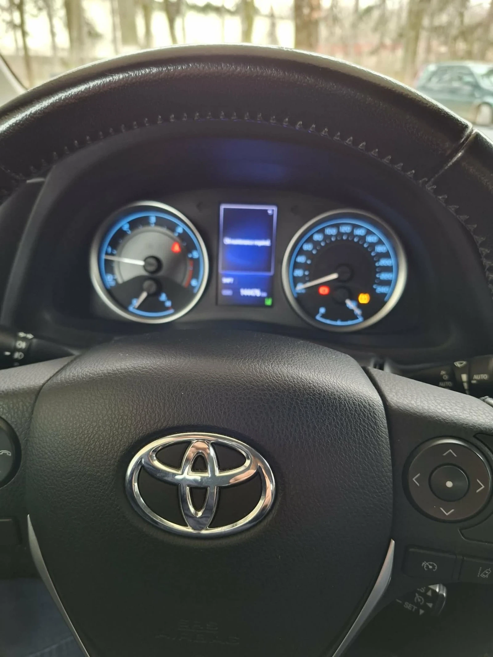 Toyota Corolla 1.4 d4dfacelift, снимка 11 - Автомобили и джипове - 53980452