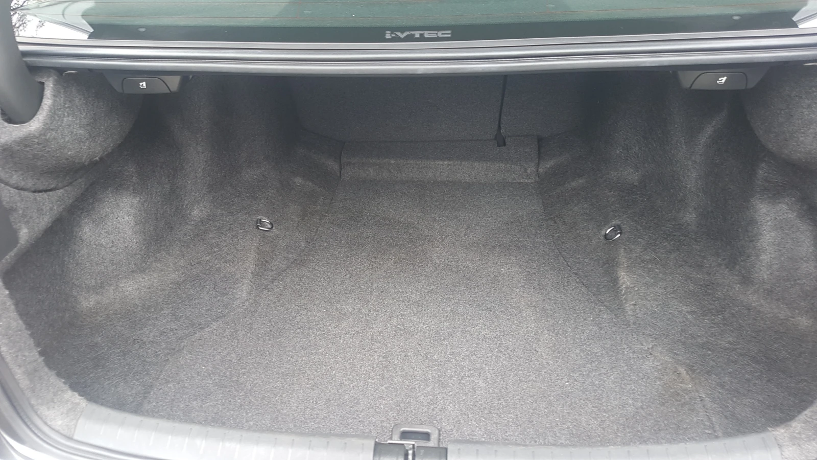 Honda Accord 2.0iAVTOMAT KATO-HOBA, снимка 14 - Автомобили и джипове - 53950725