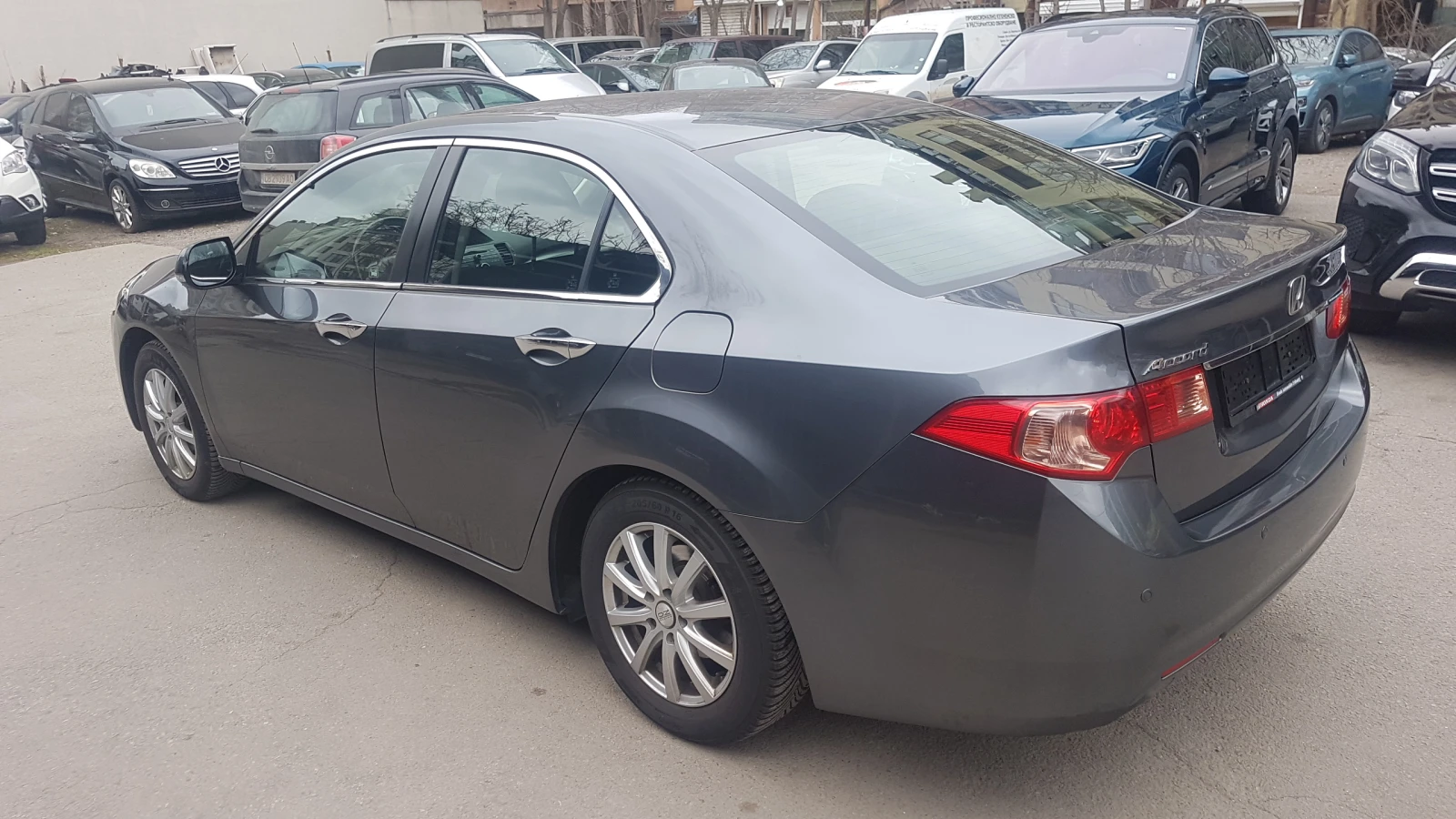 Honda Accord 2.0iAVTOMAT KATO-HOBA, снимка 7 - Автомобили и джипове - 53950725