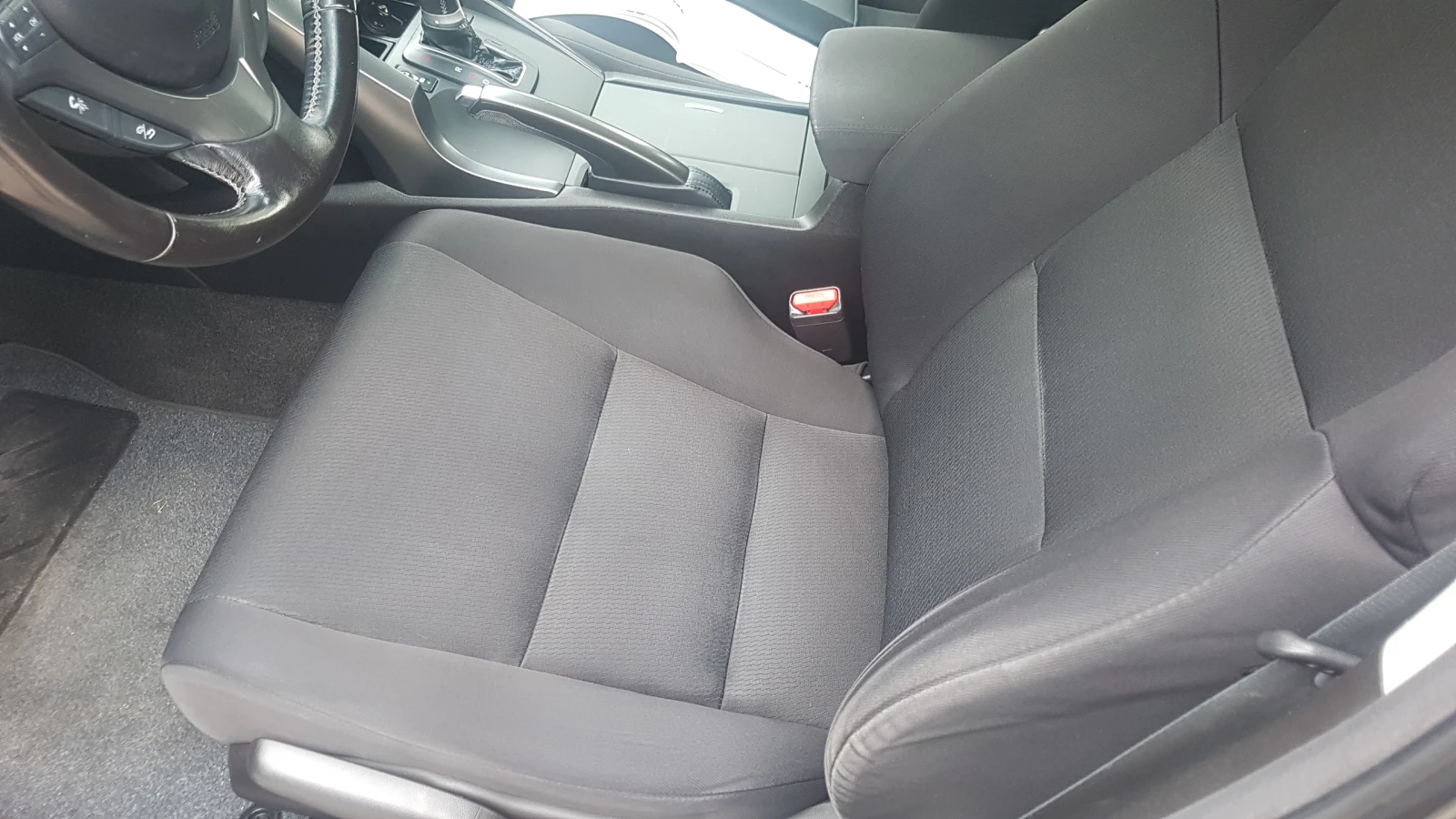 Honda Accord 2.0iAVTOMAT KATO-HOBA, снимка 10 - Автомобили и джипове - 53950725