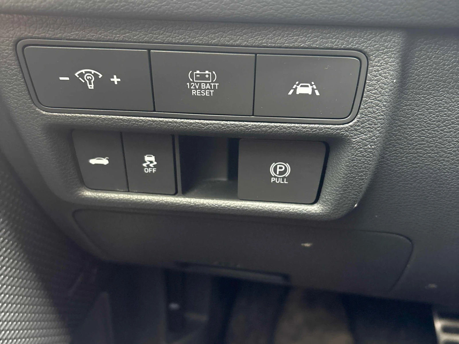 Hyundai Sonata Hybrid Ultimate* 360View* Pano* Bose* Обдухване* , снимка 12 - Автомобили и джипове - 54080038