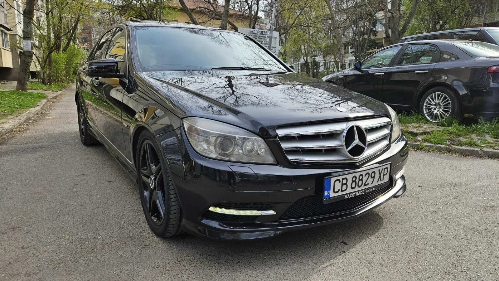 Mercedes-Benz C 350, снимка 3 - Автомобили и джипове - 54183069