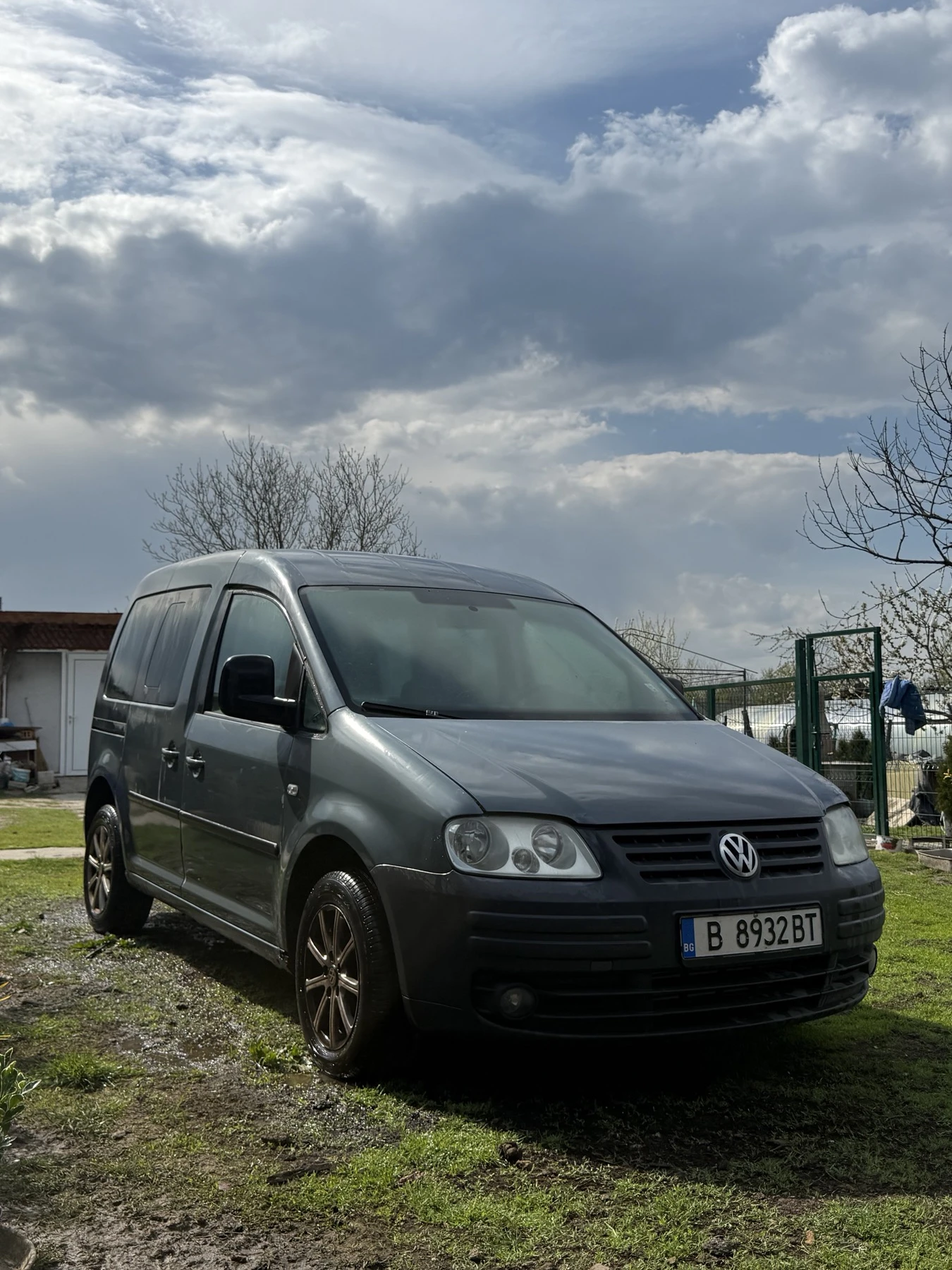 VW Caddy 1.9 LIFE - 5 МЕСТНА