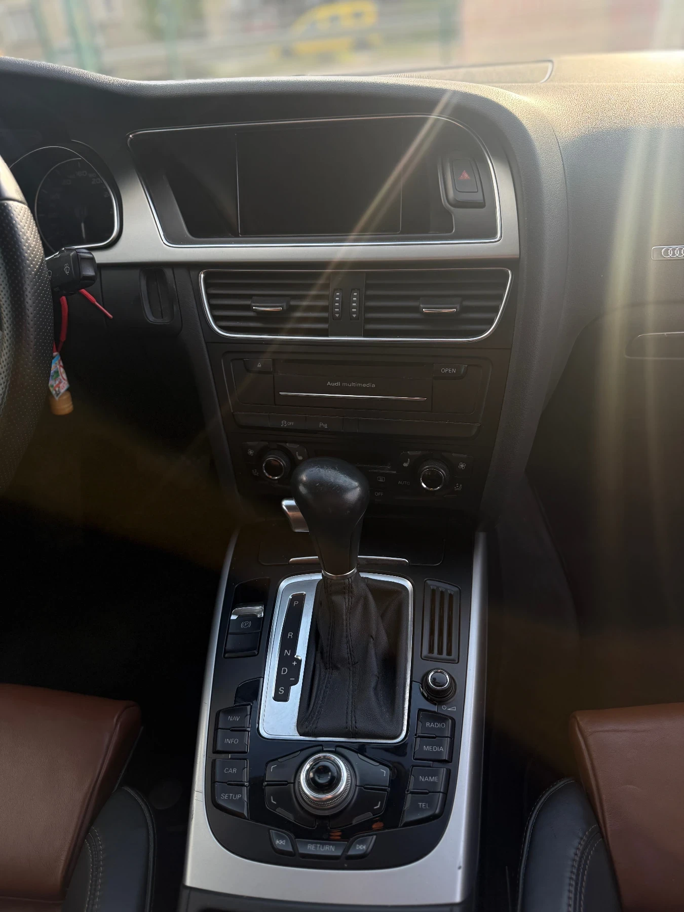 Audi A5 Sportback, снимка 8 - Автомобили и джипове - 54397469