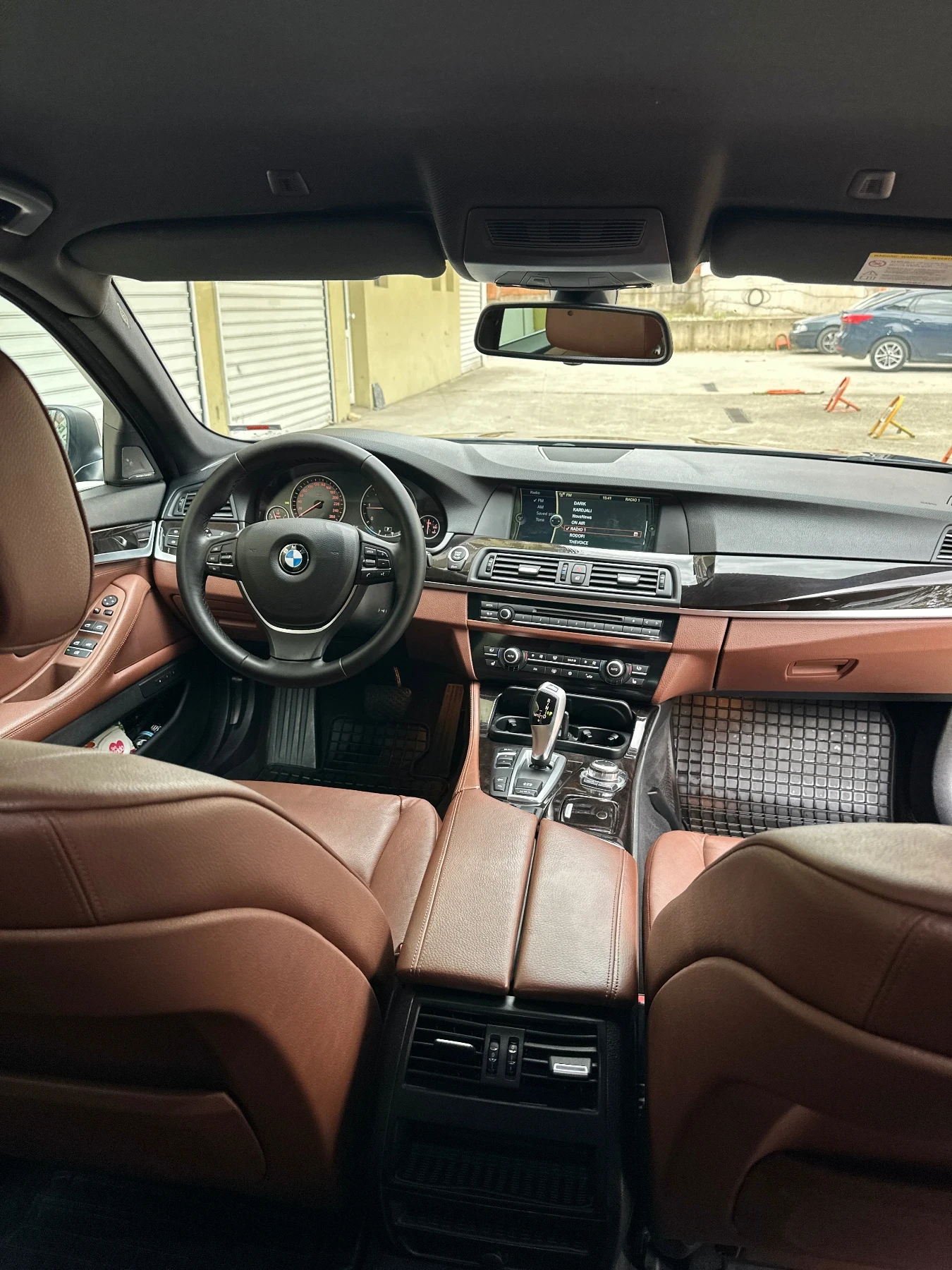 BMW 525 525d xDrive, снимка 10 - Автомобили и джипове - 54569158
