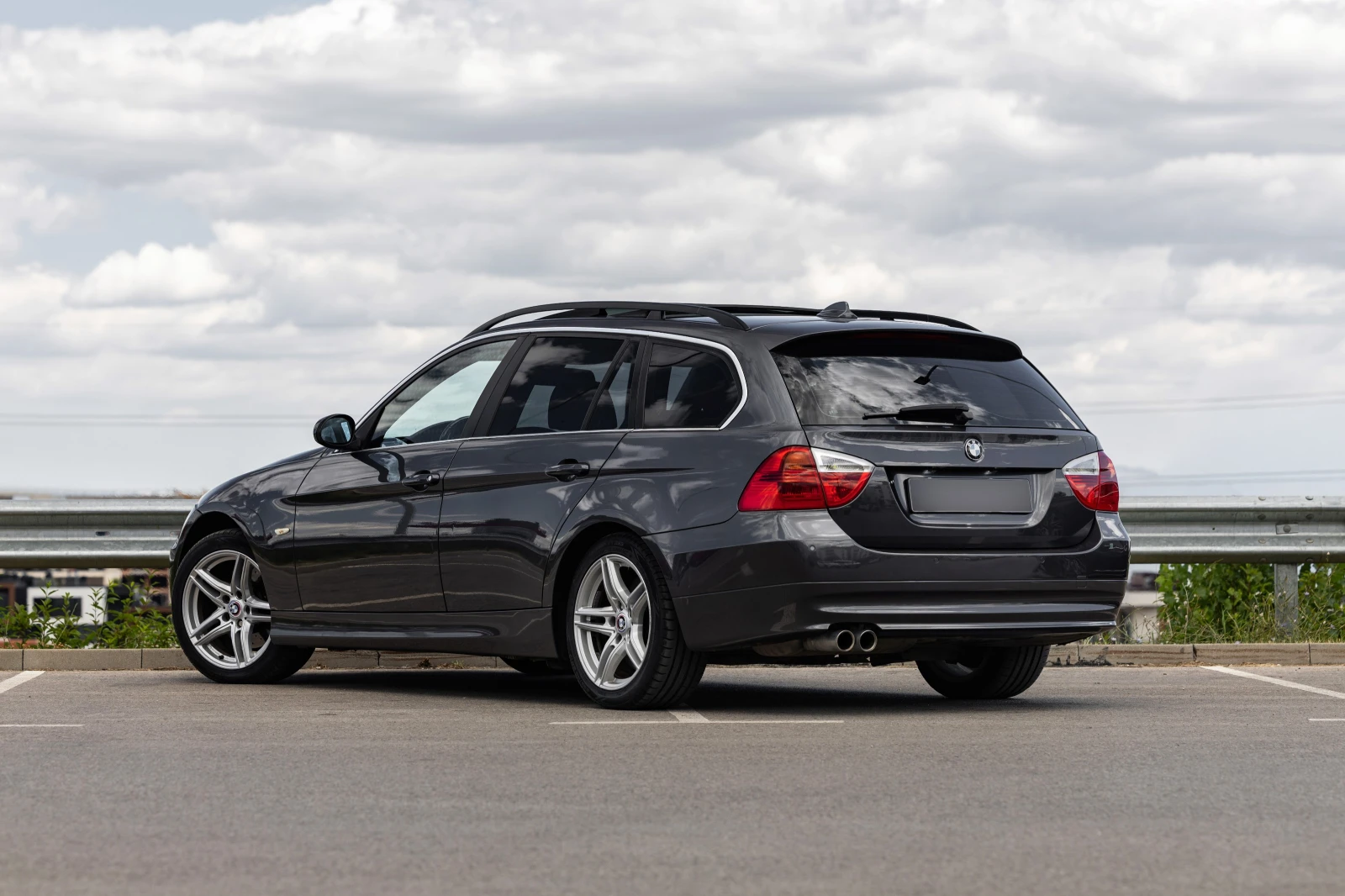 BMW 330 BMW 330XI 258 ГАЗ/ПАНО/DISTRONIC, снимка 4 - Автомобили и джипове - 55261148