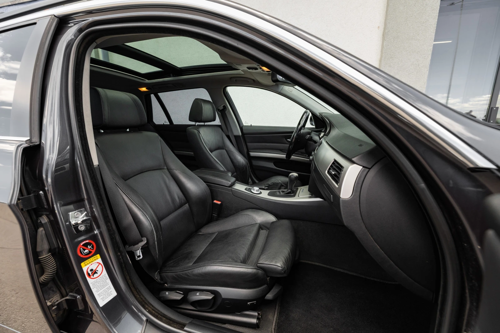 BMW 330 BMW 330XI 258 ГАЗ/ПАНО/DISTRONIC, снимка 10 - Автомобили и джипове - 55261148