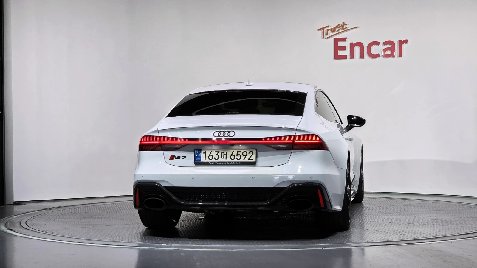 Audi Rs7 4.0 TFSI quattro, снимка 4 - Автомобили и джипове - 55460622