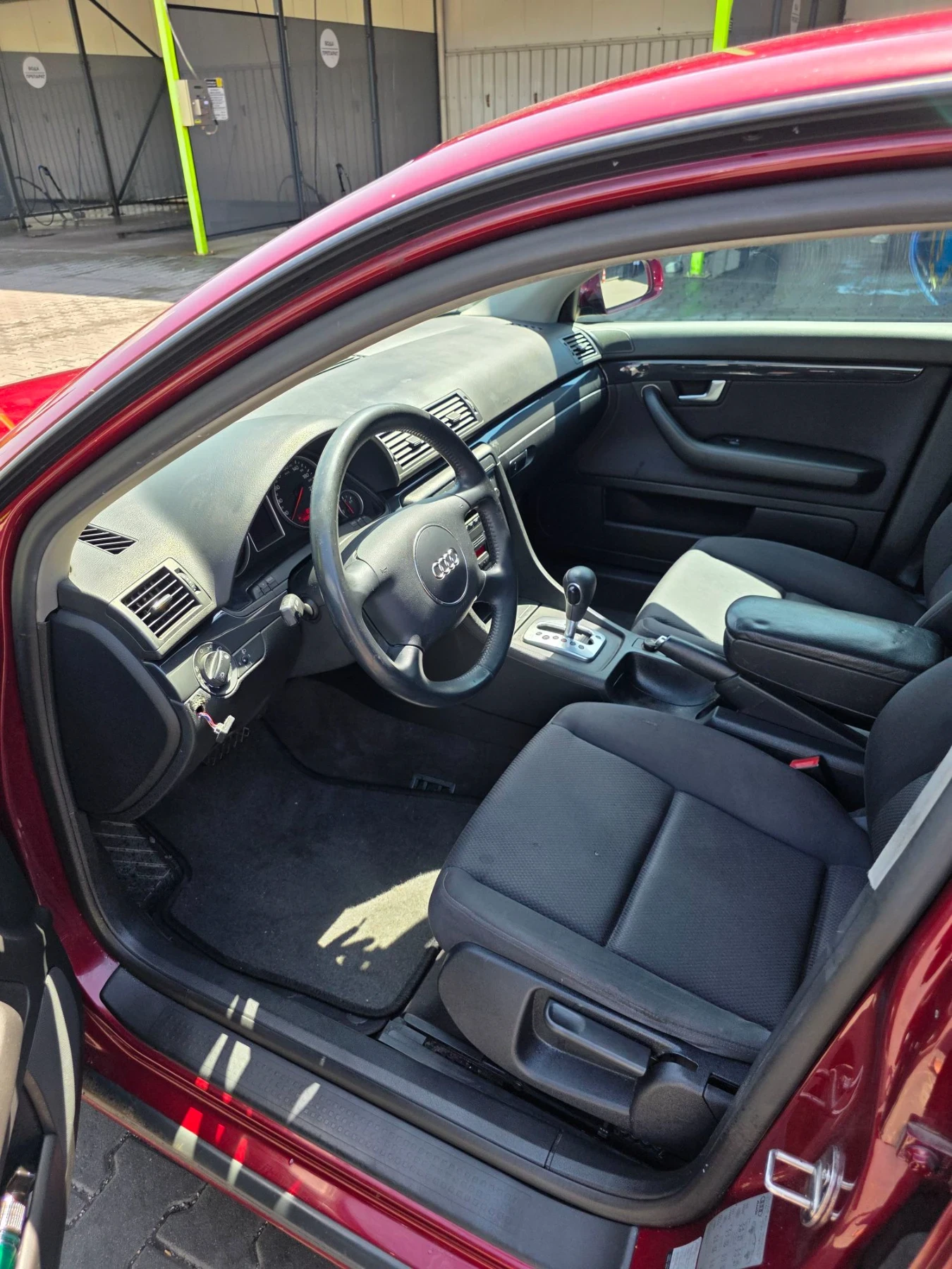 Audi A4 2.0 газ автоматик Реални километри, снимка 10 - Автомобили и джипове - 55642547