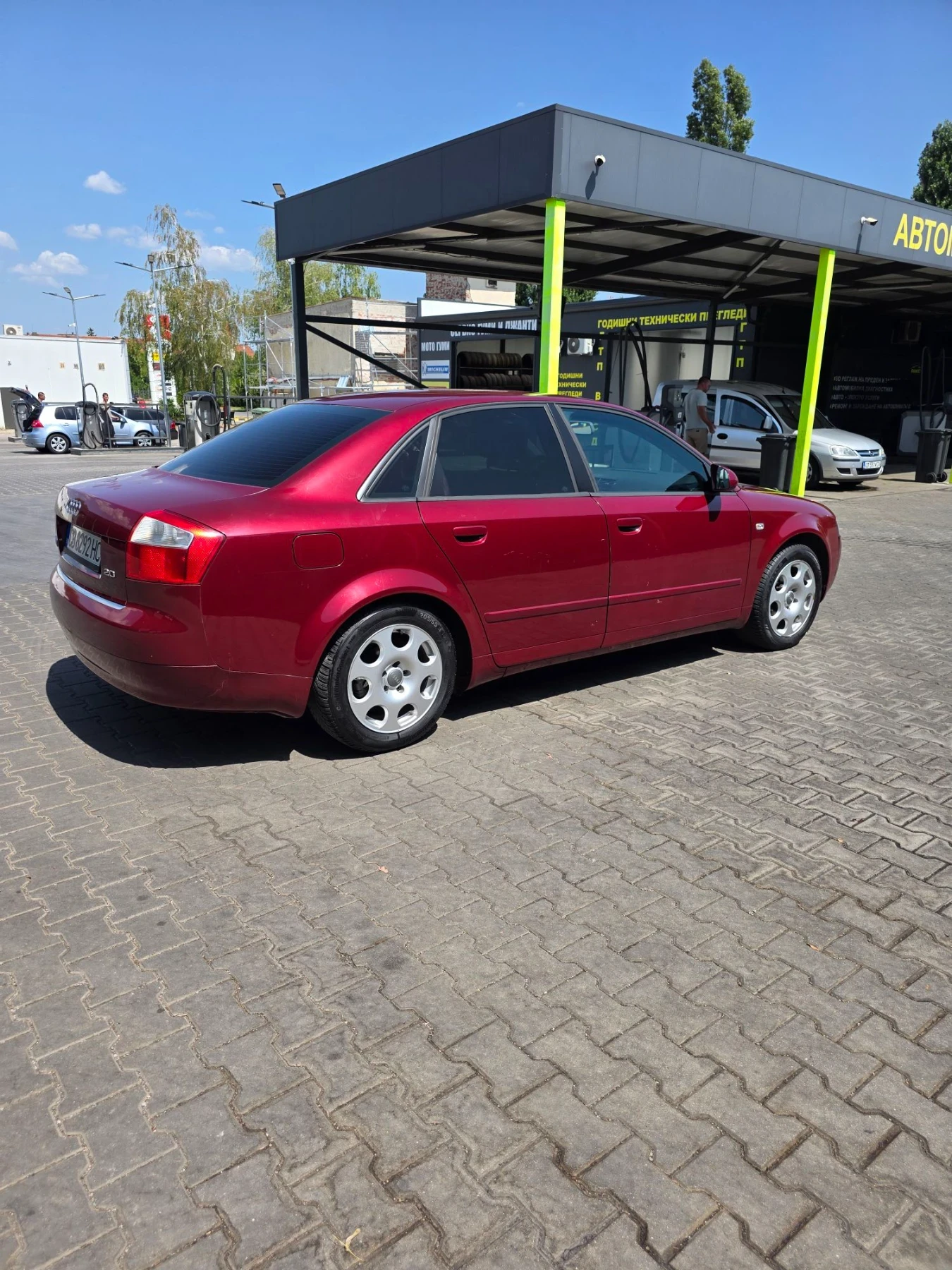Audi A4 2.0 газ автоматик Реални километри, снимка 5 - Автомобили и джипове - 55642547