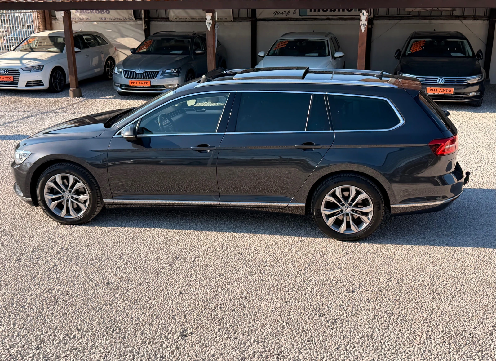 VW Passat 2.0TDI* 100%KM* PANORAMA* NAVI* KAMERA* PARKASISTA, снимка 13 - Автомобили и джипове - 55738282