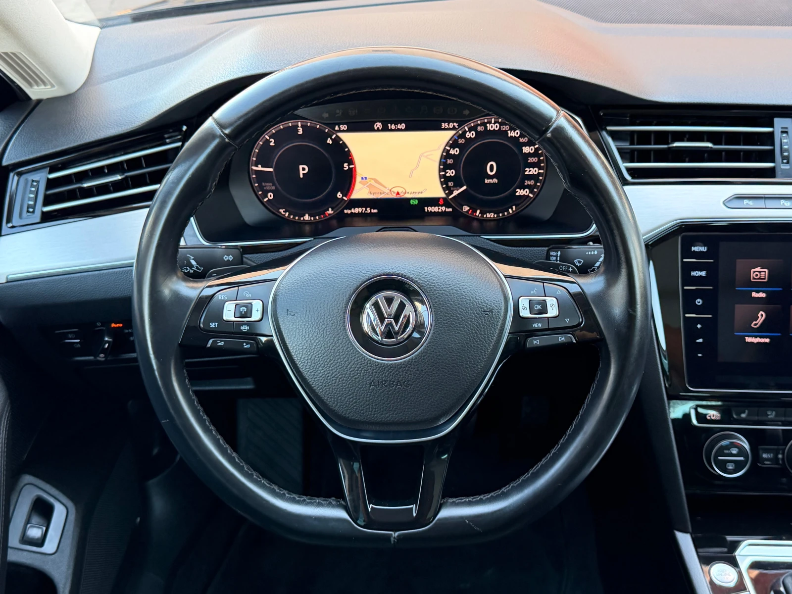 VW Passat 2.0TDI* 100%KM* PANORAMA* NAVI* KAMERA* PARKASISTA, снимка 6 - Автомобили и джипове - 55738282