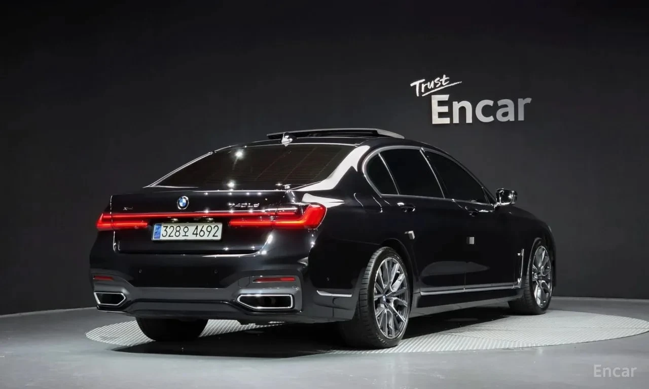 BMW 730 730Ld xDrive M Sport/360/ЛАЗЕРИ/ХЕДЪП/ОБДУХ/, снимка 2 - Автомобили и джипове - 55834132