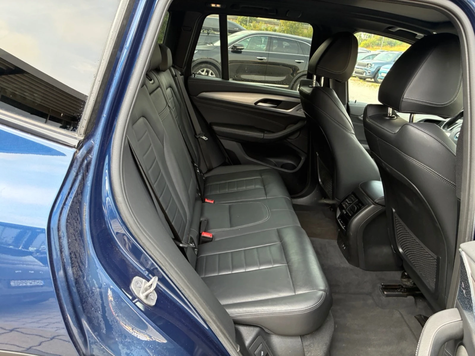 BMW iX3 Impressive 286 к.с Кожа / Подгрев / Панорама, снимка 10 - Автомобили и джипове - 55938281