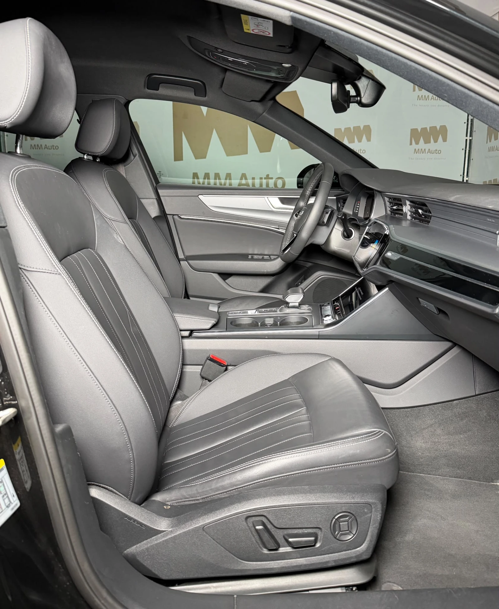 Audi A6 Avant* 45TFSi* Matrix* Keyless* Camera, снимка 11 - Автомобили и джипове - 56211462