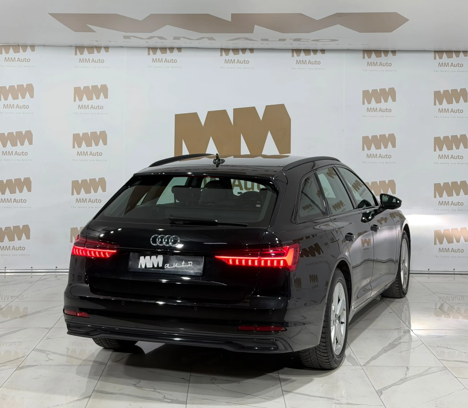 Audi A6 Avant* 45TFSi* Matrix* Keyless* Camera, снимка 3 - Автомобили и джипове - 56211462