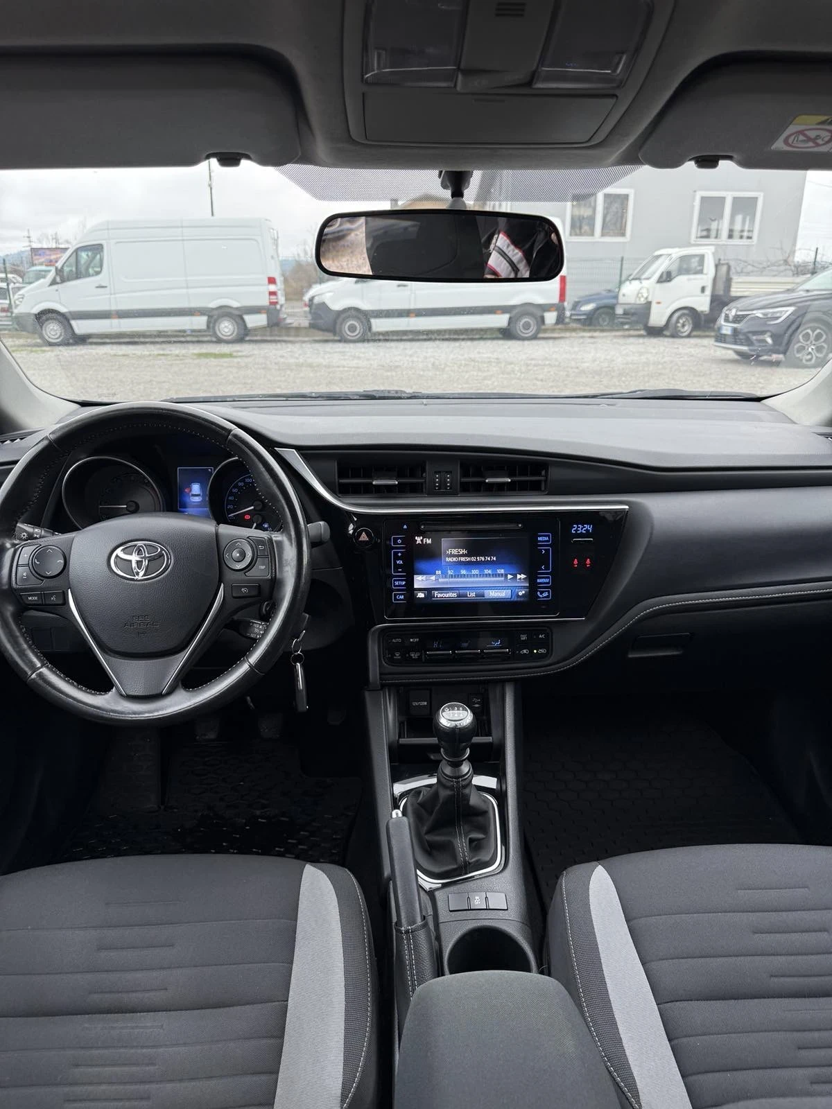 Toyota Auris 1.2 ������ ��� ��������� | Mobile.bg � ����������� 5