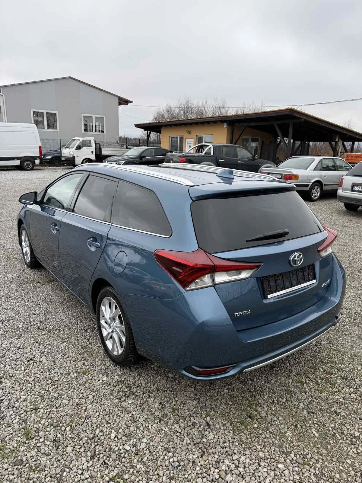 Toyota Auris 1.2 ������ ��� ��������� | Mobile.bg � ����������� 4
