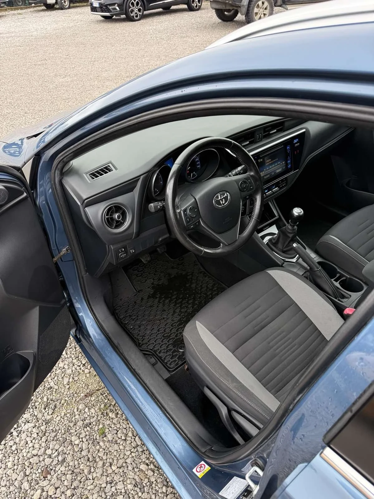 Toyota Auris 1.2 ������ ��� ��������� | Mobile.bg � ����������� 8