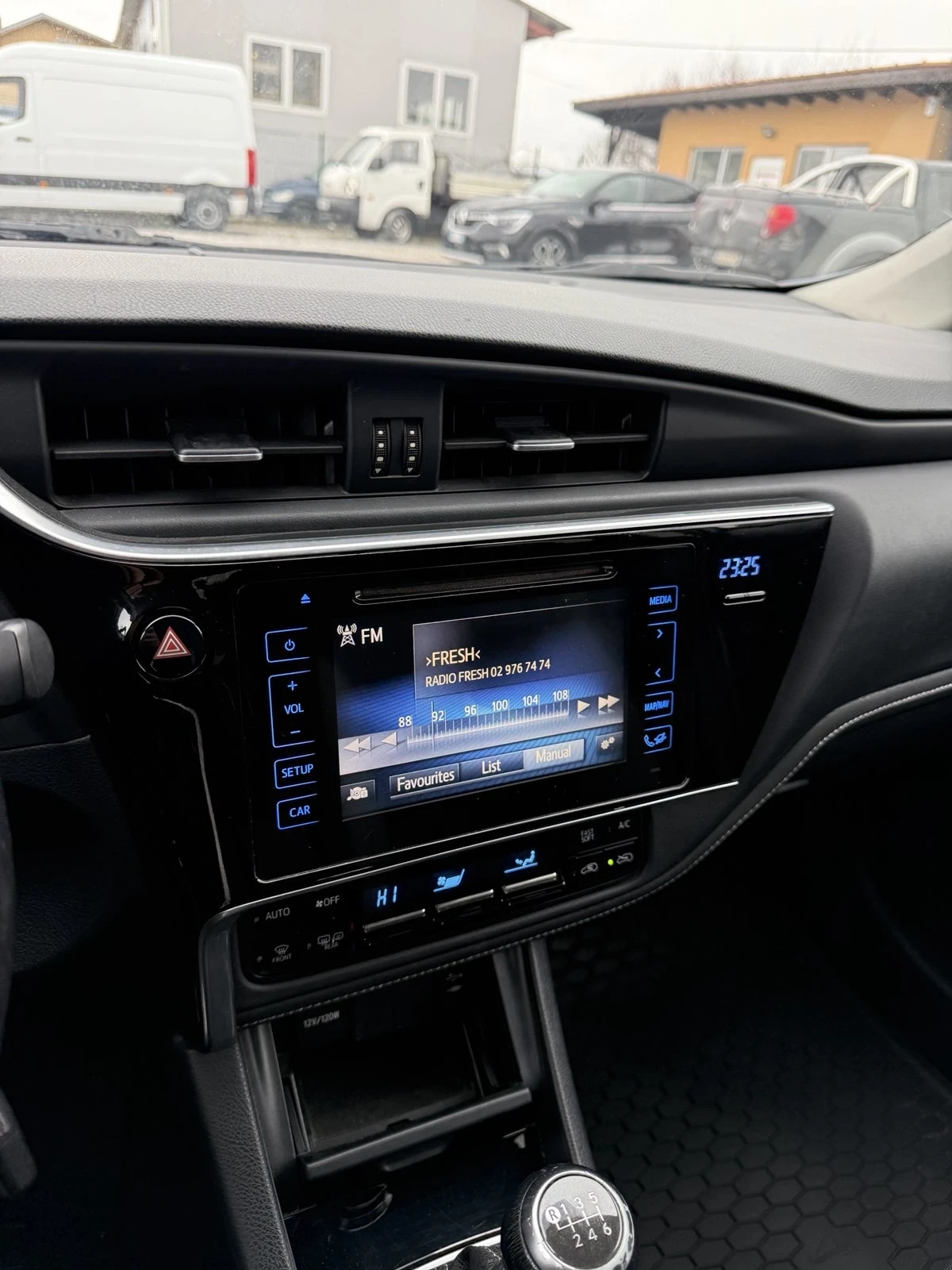 Toyota Auris 1.2 ������ ��� ��������� | Mobile.bg � ����������� 11
