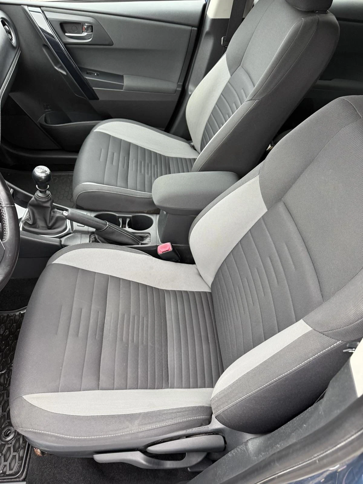 Toyota Auris 1.2 ������ ��� ��������� | Mobile.bg � ����������� 9