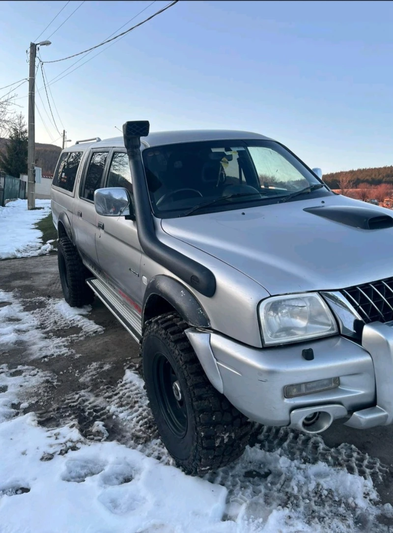 Mitsubishi L200 2.5TDI, снимка 4 - Автомобили и джипове - 46368399