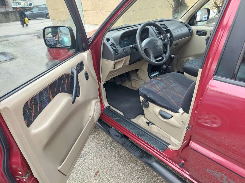 Nissan Terrano 2.4i-118.kc-7-МЕСТЕН ТОП СЪСТОЯНИЕ, снимка 9 - Автомобили и джипове - 48315073