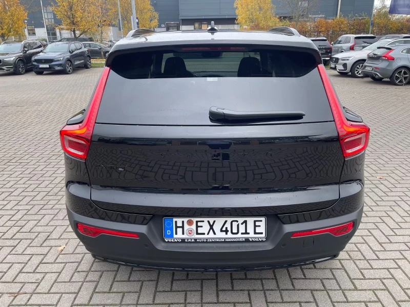 Volvo EX40 PLUS-DARK/408HP/AWD/TWIN/MEMO/360/LED/DIGI/661g, снимка 6 - Автомобили и джипове - 52727064