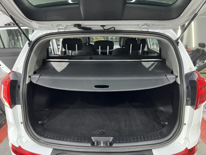 Kia Sportage 1.6 газ/бензин БРЦ, снимка 11 - Автомобили и джипове - 53566664