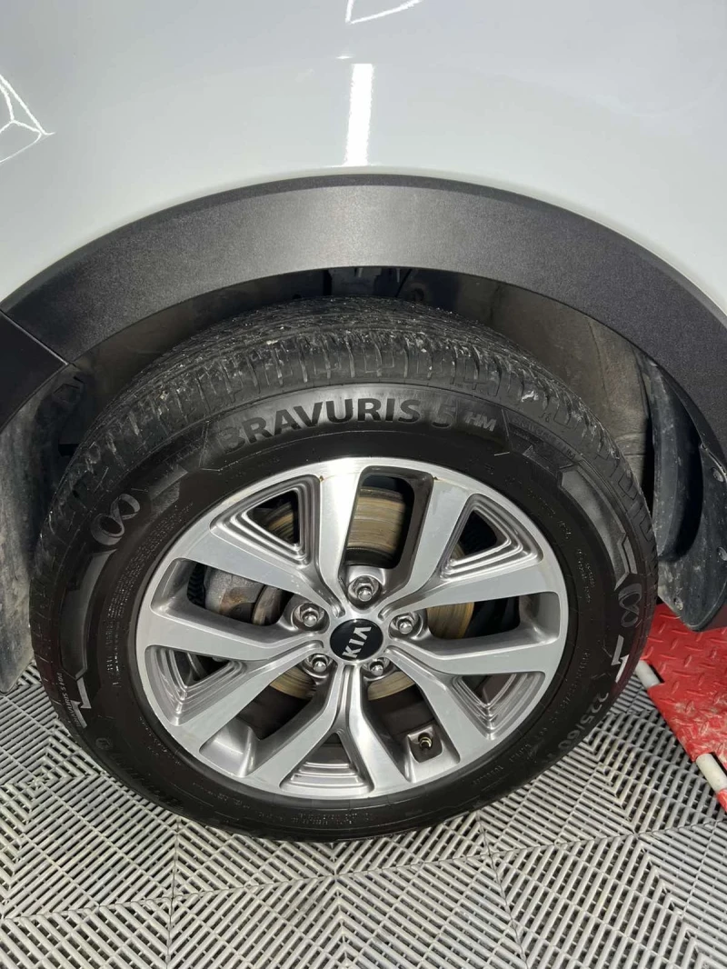 Kia Sportage 1.6 газ/бензин БРЦ, снимка 12 - Автомобили и джипове - 53566664