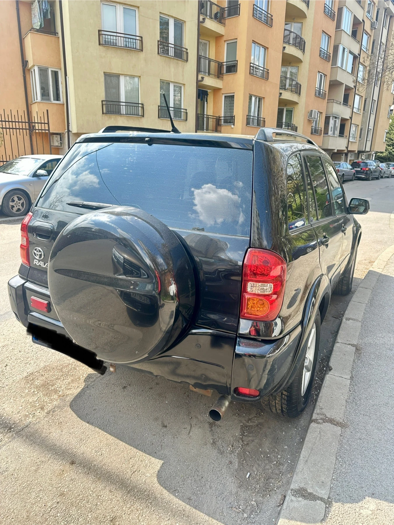 Toyota Rav4 D-4D/4WD - изображение 3