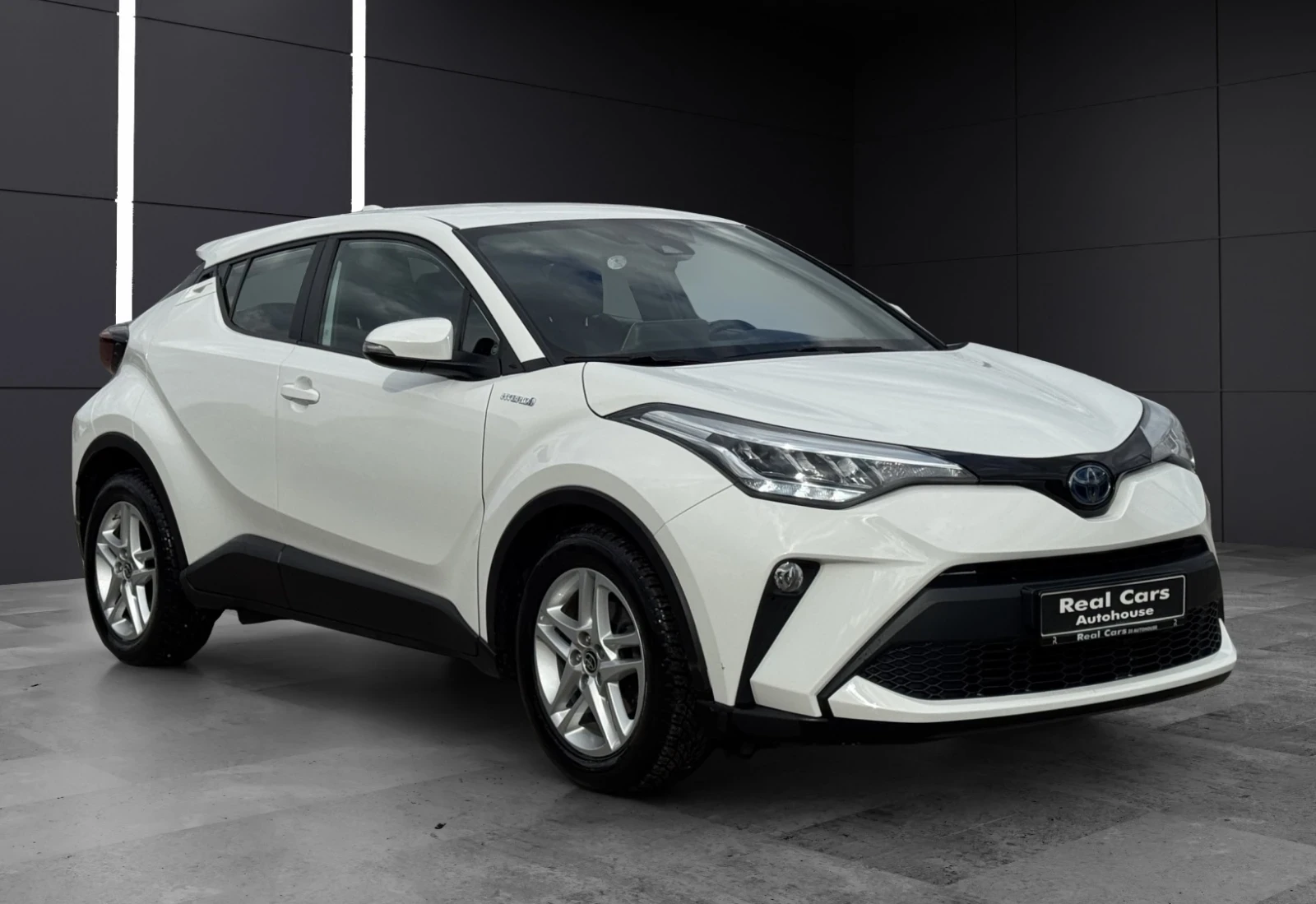Toyota C-HR 1.8 Hybrid*  - изображение 3