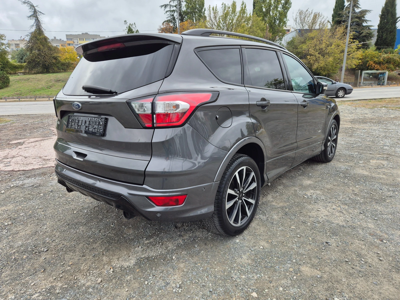 Ford Kuga 2.0D ST-Line - изображение 5