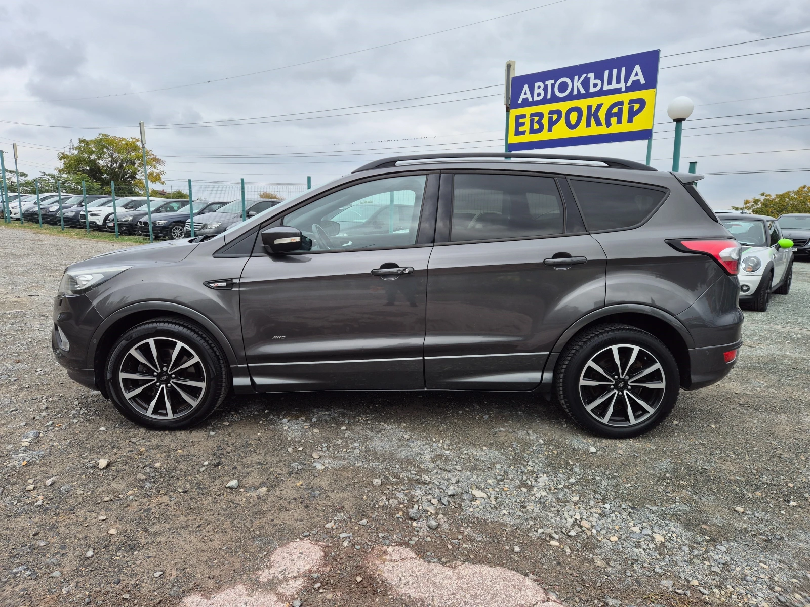 Ford Kuga 2.0D ST-Line - изображение 2