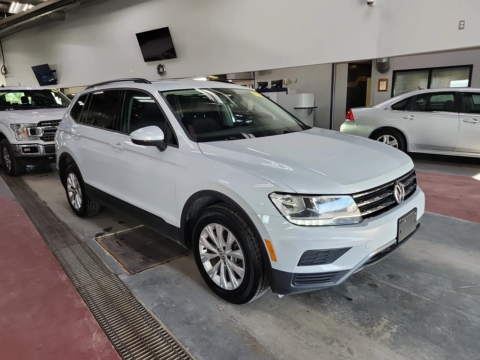 VW Tiguan * CARFAX * БЕЗ ПЪРВОНАЧАЛНА ВНОСКА - изображение 2