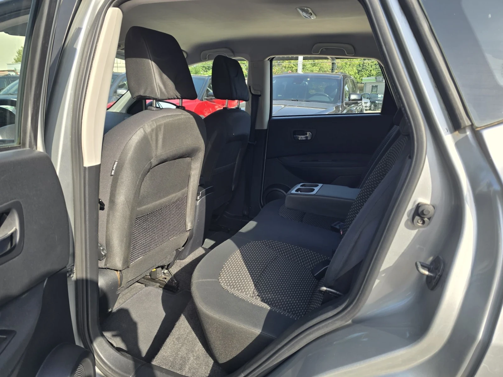 Nissan Qashqai 2.0Dci 150к.с 4x4 6 скорости , снимка 12 - Автомобили и джипове - 52503021