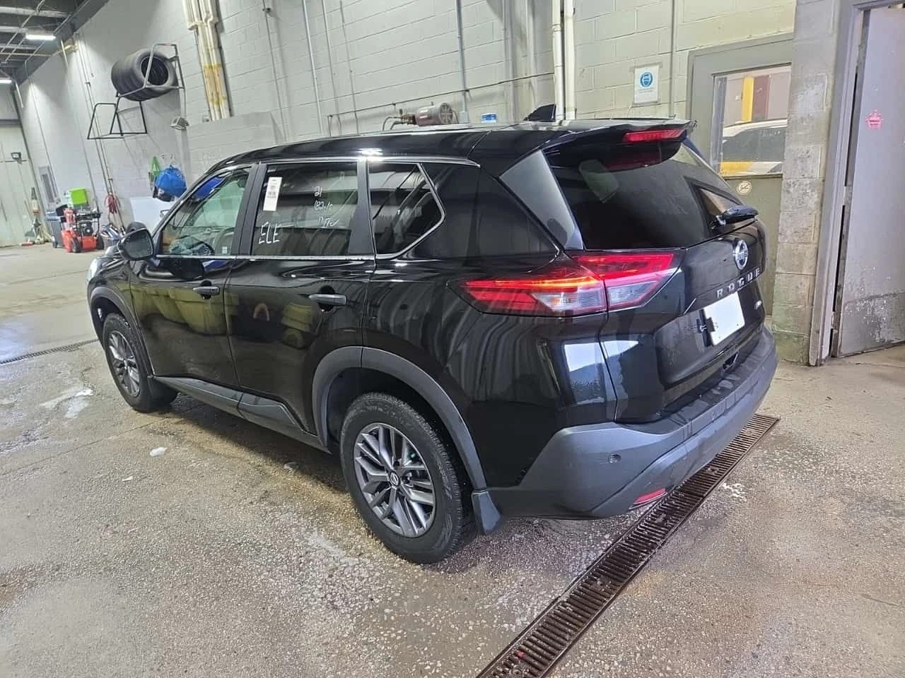 Nissan Rogue * S * 2 КЛЮЧА* ПОДГРЕВ* KEYLESS* , снимка 4 - Автомобили и джипове - 53734586